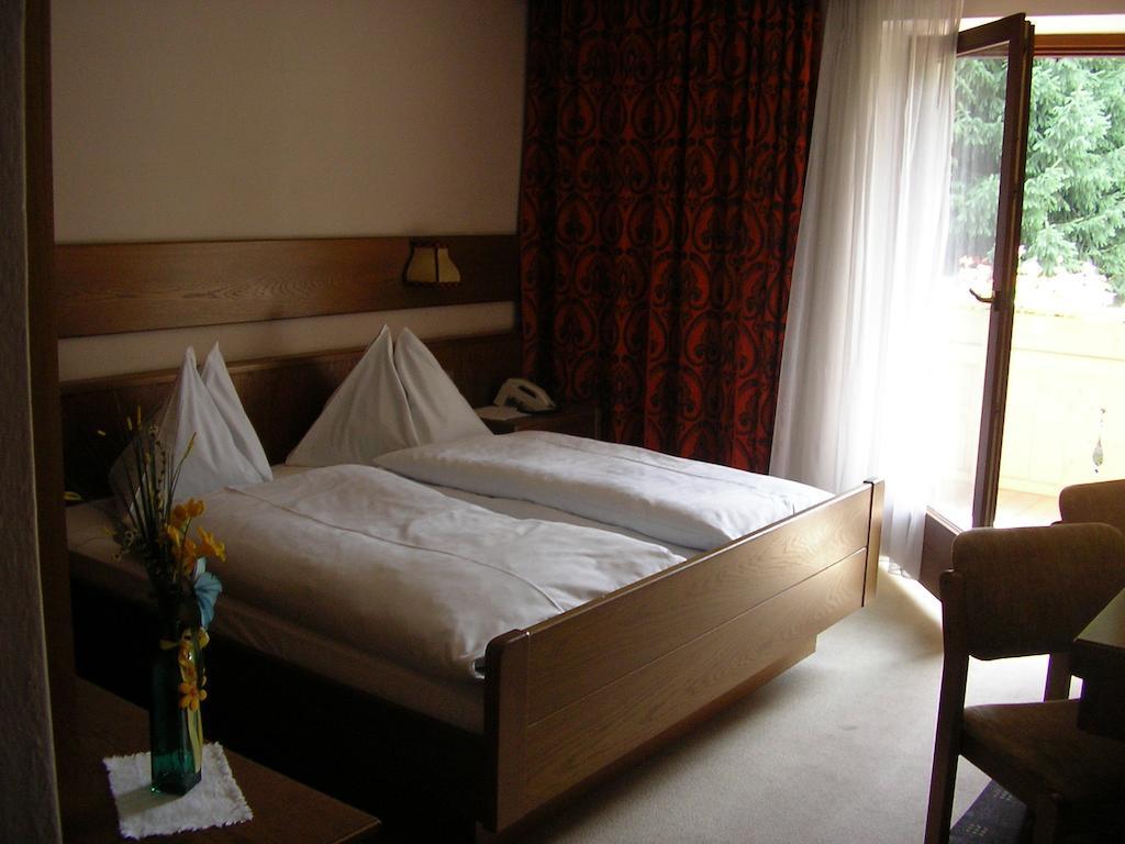 Burgblick Hotel San Lorenzo di Sebato Ngoại thất bức ảnh